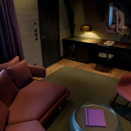 Hotel Canal House 4*