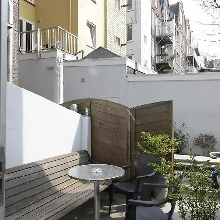 Alexander's Maison d'hôtes 2*