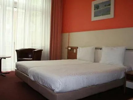 Aadam Wilhelmina Hotel 3*