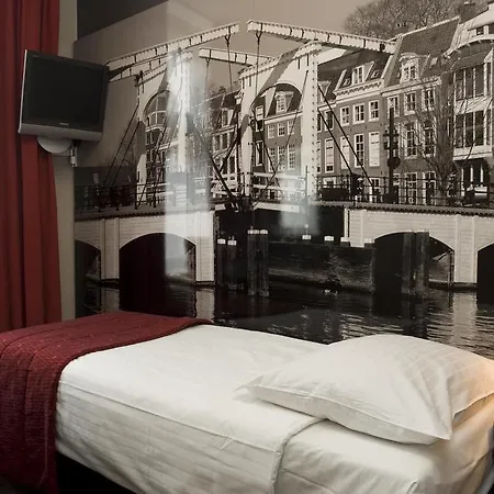 The Highlander 4* Amsterdam