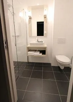Apple Hotel