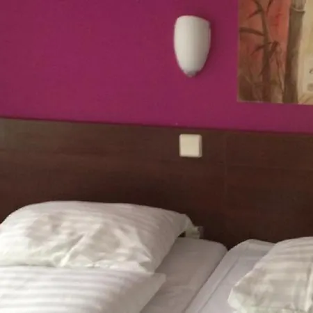 Damrak Hotel