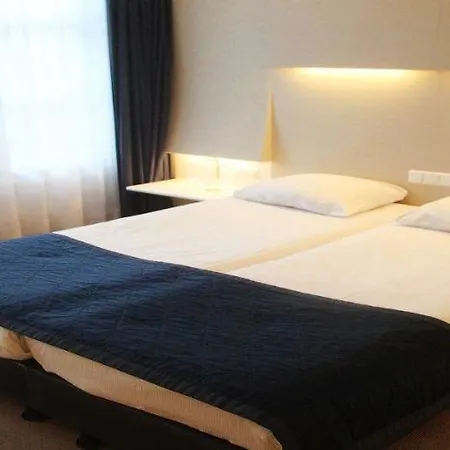 Ibis Styles Station מלון