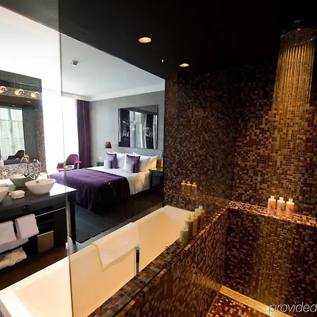 Canal House Hotel 4*