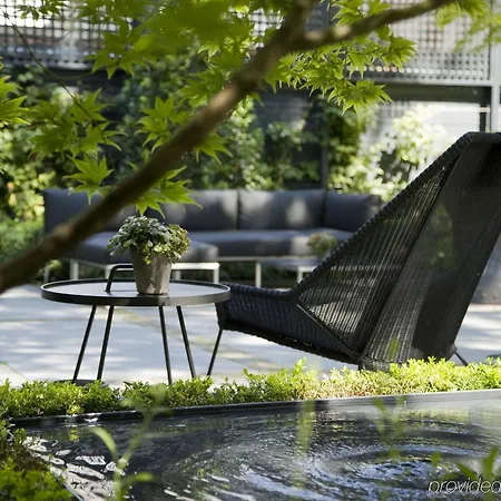 Canal House 4*