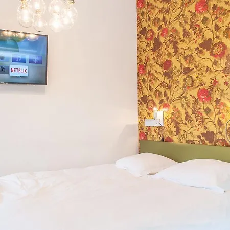 Amstel Corner Hotel