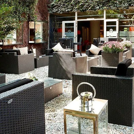 Hotel Tropen 3*