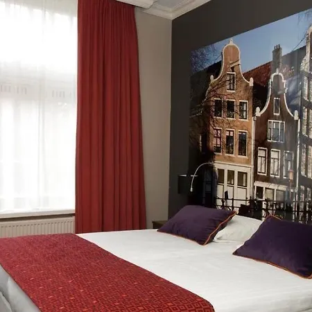 Hotel The Highlander 4*