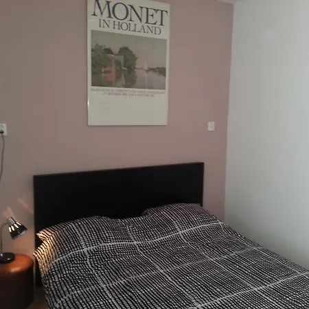 @early's Olympic Old And New Style Bed & Breakfast 3*