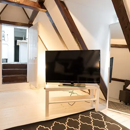 Lil' Dutch Studio