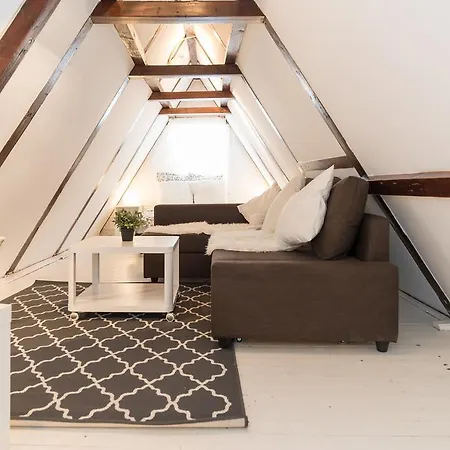 Lil' Dutch Studio