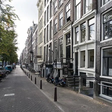 Pansiyon Lil' Dutch Studio *