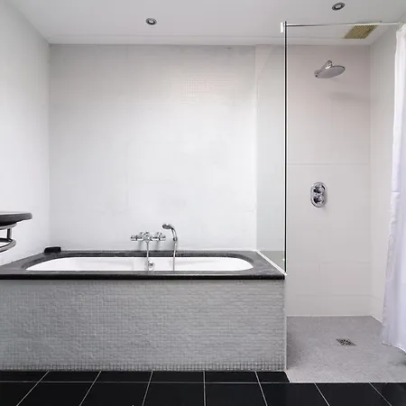 Marnix360apartments Aparthotel 2*