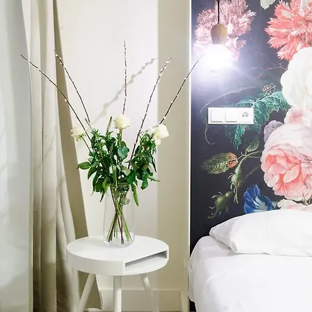 Marnix360apartments The Mansion 아파트호텔 2*