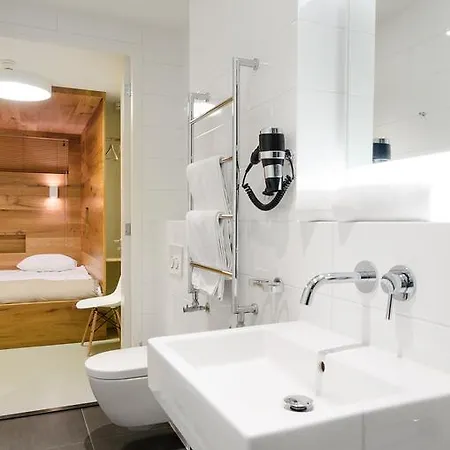 アパートホテル Marnix360apartments The Mansion 2*