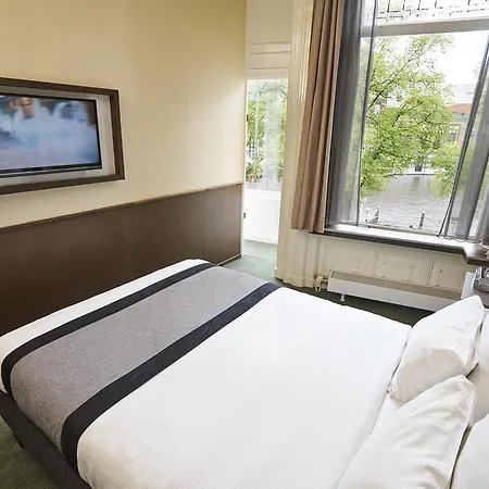 The Bird Hotel 3*