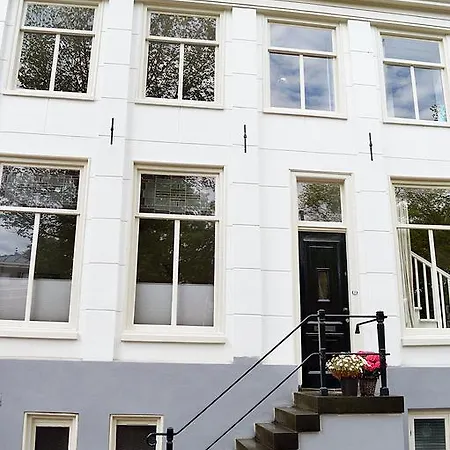Lägenhet Seven Bridges Canalhouse