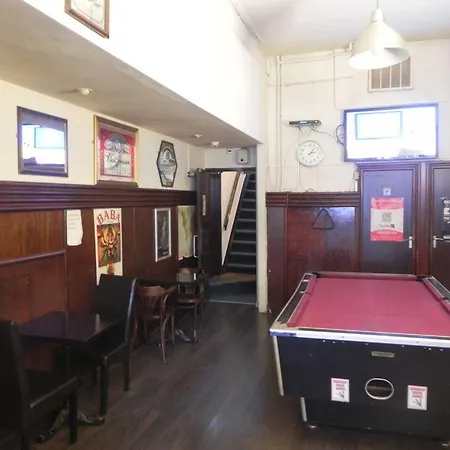Crown Hotel