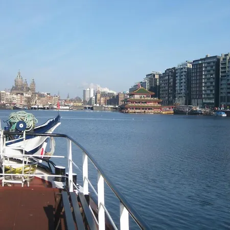 Botel Passengership Avanti