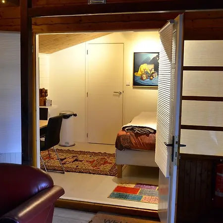 Studio Quaamsterdam Bed & Breakfast