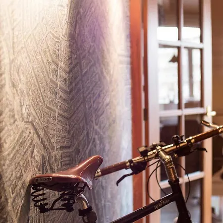 Retro Luxury Amsterdam