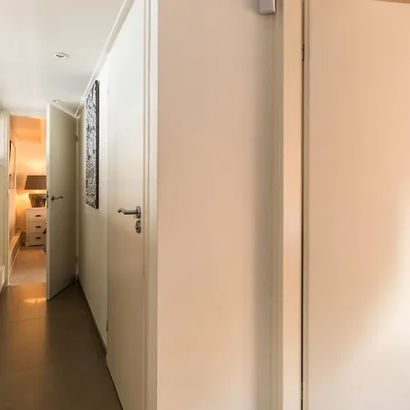 Ботель Houseboat-apartment Sumatra 3*