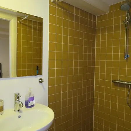 Dam Square Bed & Breakfast