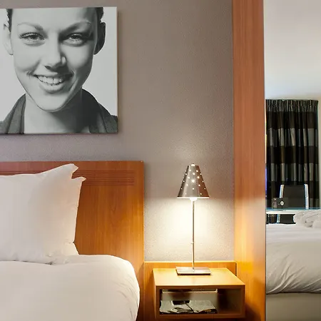 Inntel Centre Hotel