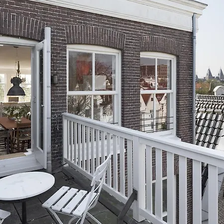 Grand Max Bed & Breakfast 5*