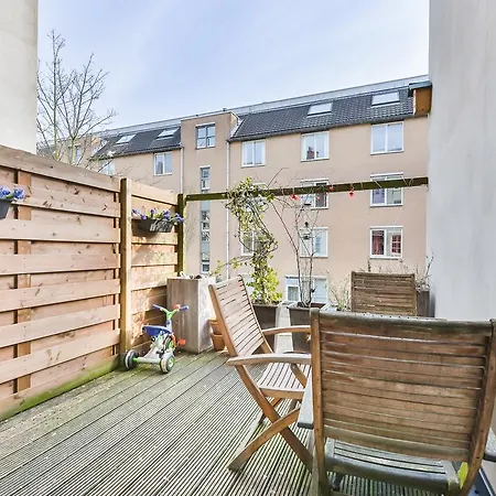 Tolstraat Family House Apartment *