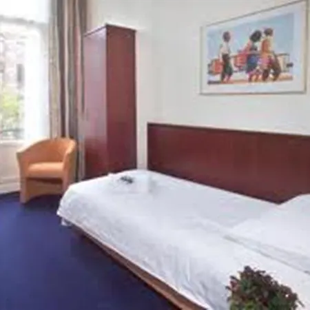 Alexander 3*
