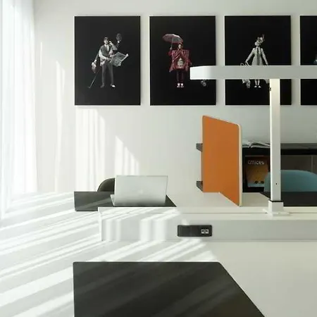 Hotel Citizenm South 4*
