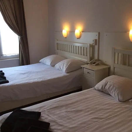 Hotel Budget Barbacan 2*