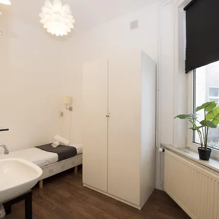 Bed & Breakfast Bilderdijkstraat *
