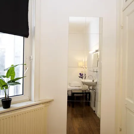 Bilderdijkstraat Bed & Breakfast Amsterdam