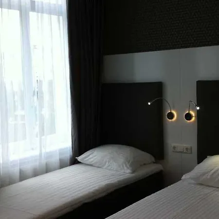 Hotel Vossius Vondelpark 3*