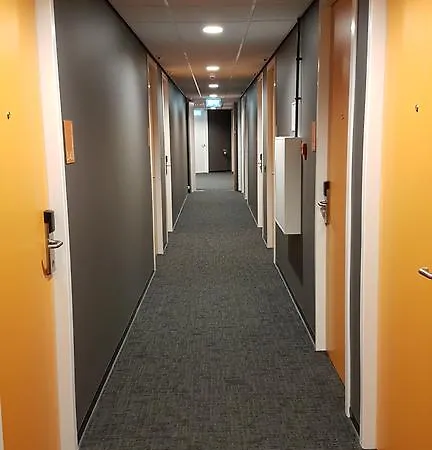 מלון Easyhotel Arena Boulevard