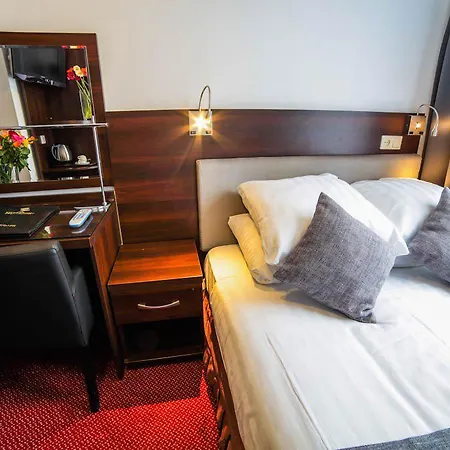 Hotel City Garden 3*