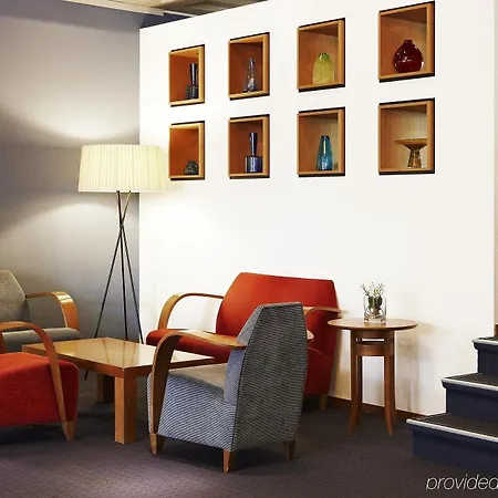 Tropen Hotel 3*