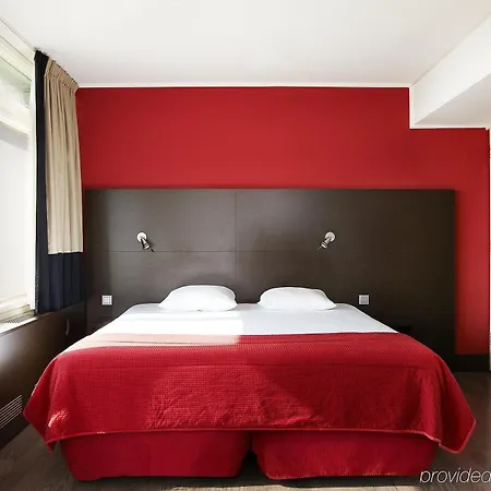 Tropen Hotel