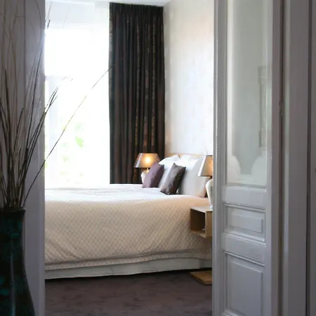 Maison Elle Hotell 4*