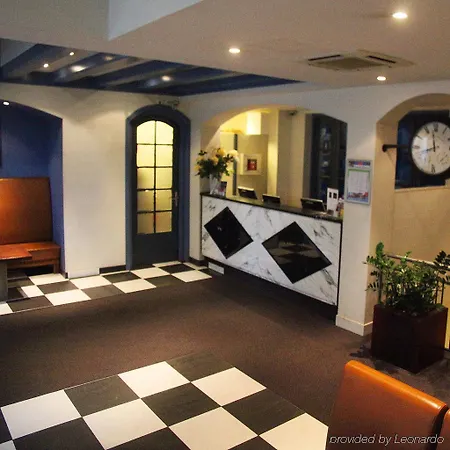 Ibis Styles Station 3* אמסטרדם