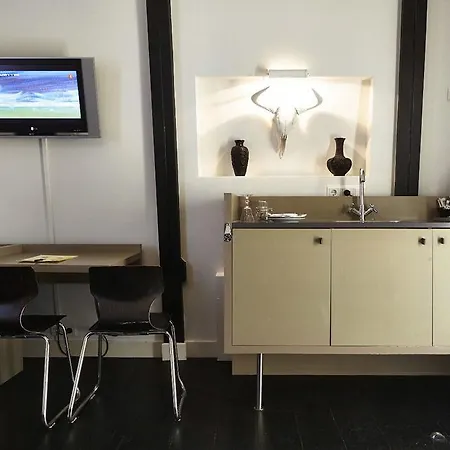 Weber Hotel 397