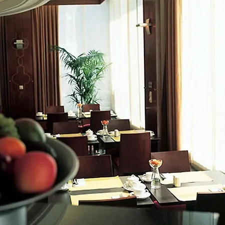 Hotel Nh Caransa 4*