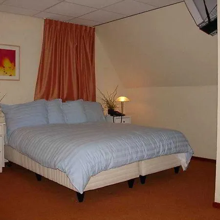 Vivaldi Hotel 3*