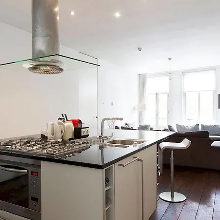 アパートホテル Marnix360apartments The Mansion 2*