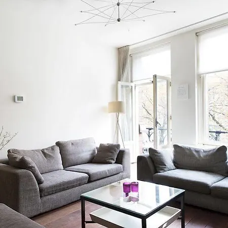 アパートホテル Marnix360apartments The Mansion 2*