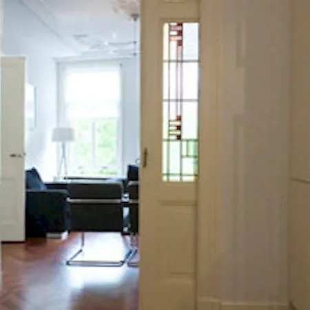 Marnix360apartments The Mansion アパートホテル 2*