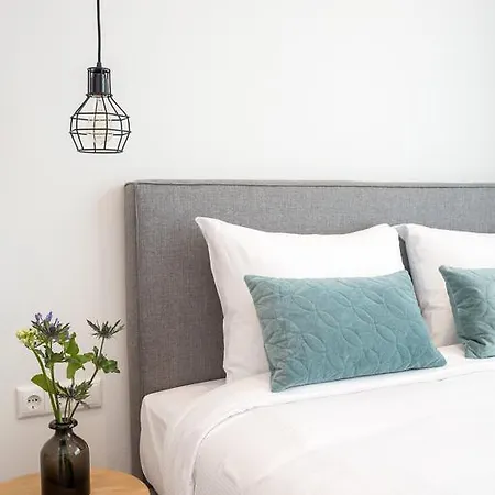 Hotel2stay Aparthotel 3*