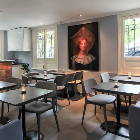 No. 377 House Hotel 3*